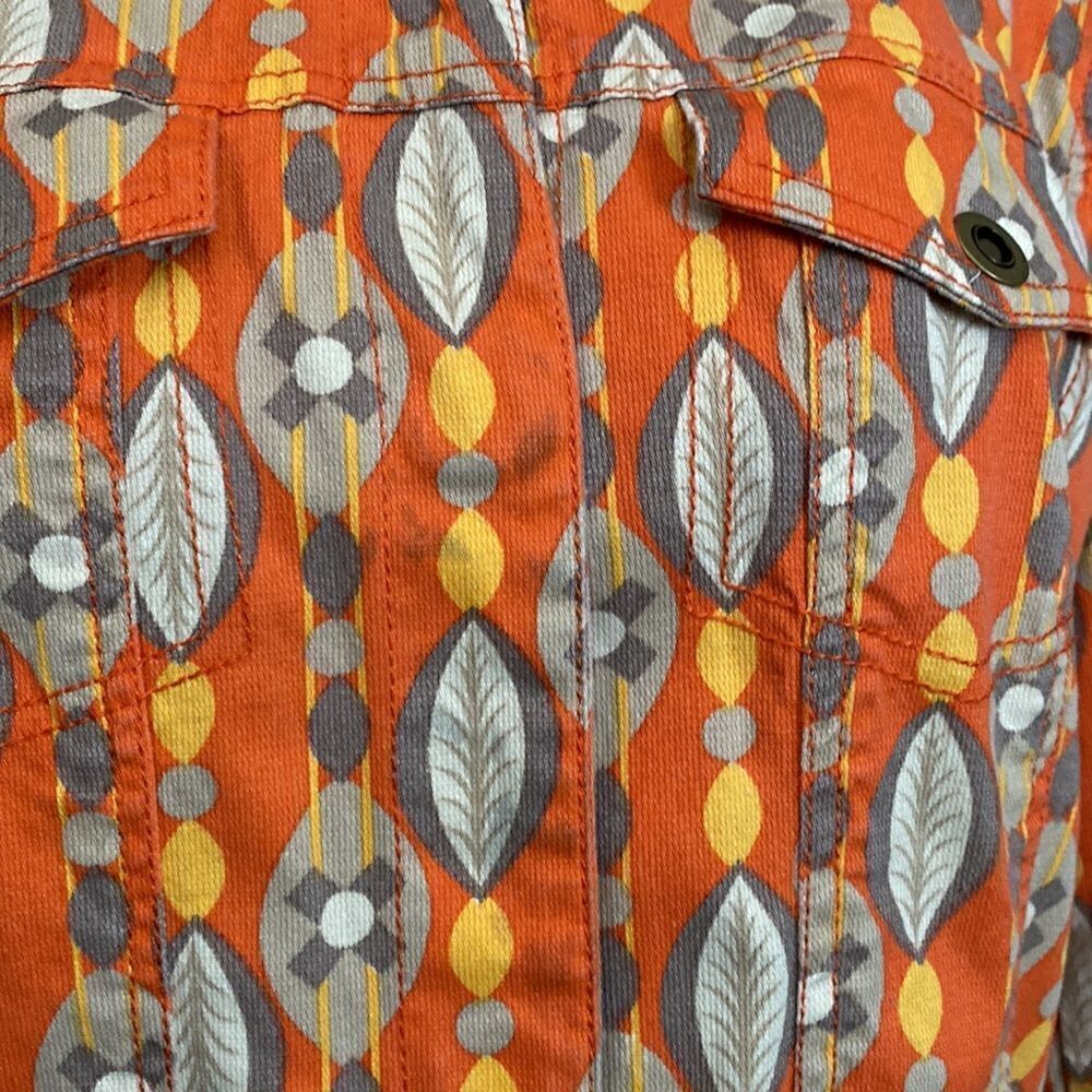 Multiples Patterned Cropped Sleeve Jacket Large Grommet Details - Picture 4 of 14
